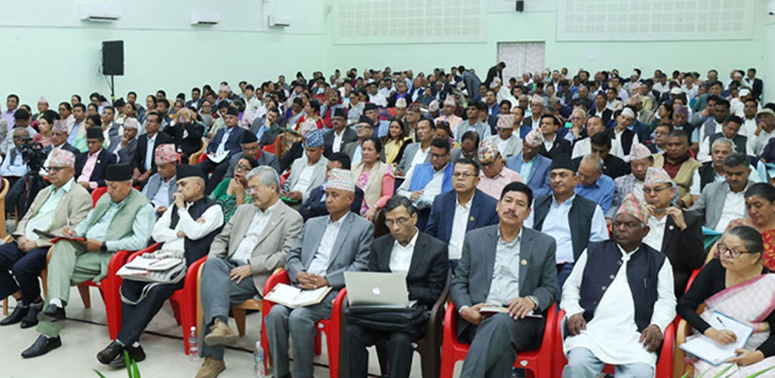 ‘पूर्वराष्ट्रपति भण्डारीबारे तत्काल राजनीतिक निर्णय गर्न अधिकांशको सुझाव’